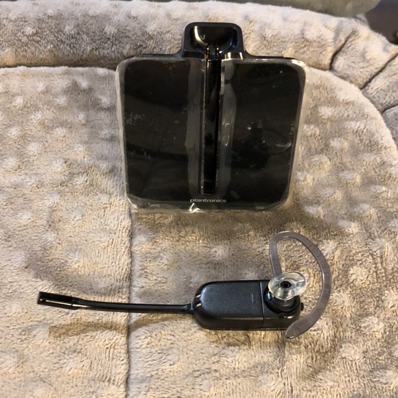 2 Plantronics CS540 Super long distance headsets with all accessories shown.NWT - Picture 5 of 12